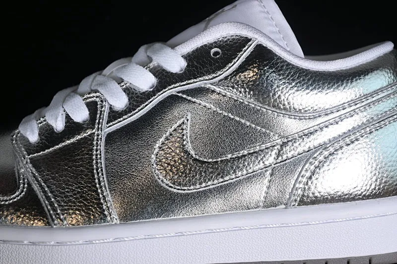 All categories Air Jordan Jordan series basketball shoes Air Jordan 1 Low Air Jordan 1 Low "Metallic Silver" AJ1 Joe 1 gray silver low-top cultural casual sneakers FN5030-001